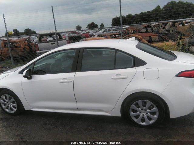 2021 TOYOTA COROLLA LE VIN: 5YFEPMAE3MP258270