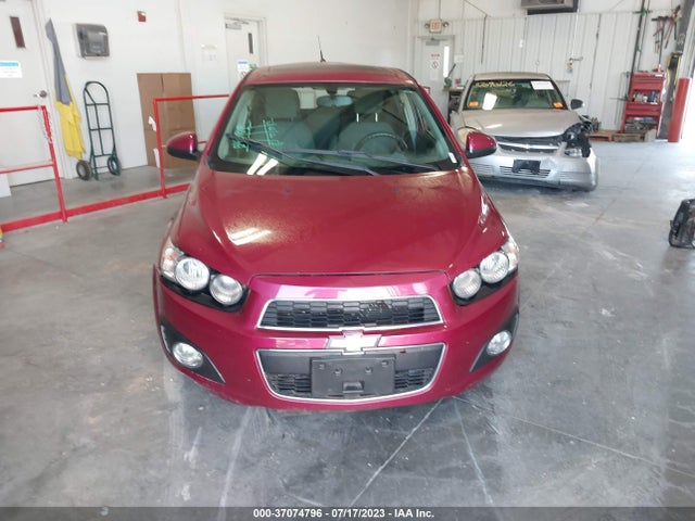 Chevrolet SONIC LT 2014 1G1JC6SB7E4124773 Image 4