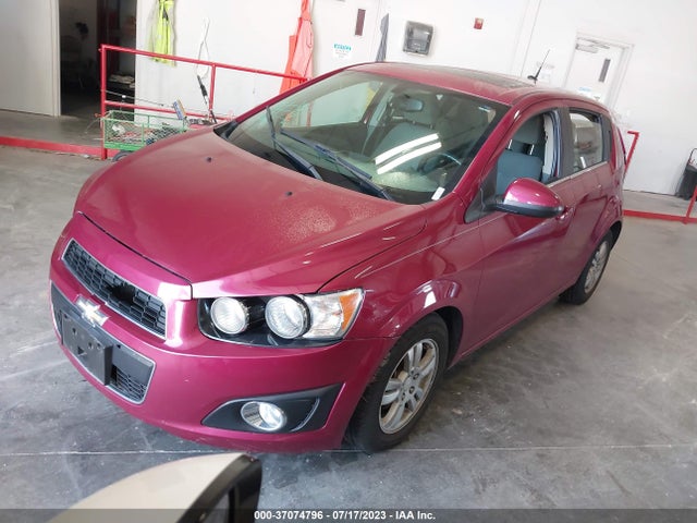 Chevrolet SONIC LT 2014 1G1JC6SB7E4124773 Image 2