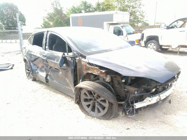 2021 Tesla Model X, VIN: 5YJXCBE50MF326796