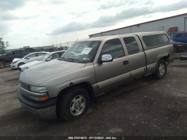 2001 CHEVROLET SILVERADO 1500 LS VIN: 2GCEC19V211309265