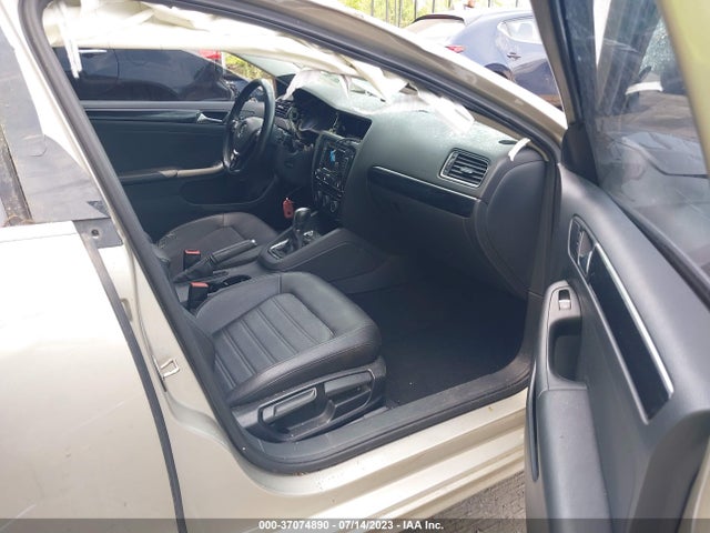 3VWL17AJ1FM308999 Volkswagen Jetta Sedan 1.8t Sel