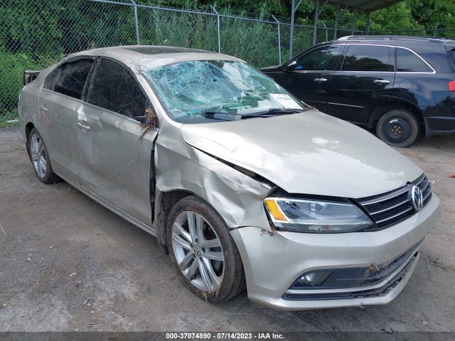 3VWL17AJ1FM308999 Volkswagen Jetta Sedan 1.8t Sel