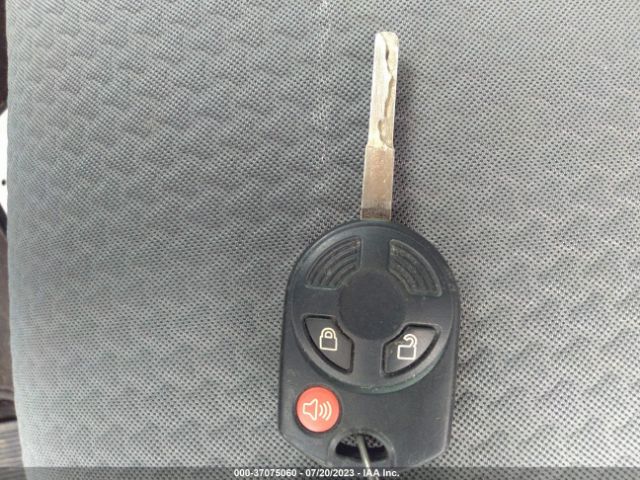 1FMCU0GD8HUC78512 Ford ESCAPE SE
