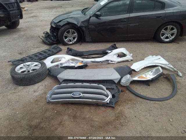 1FMCU0GD8HUC78512 Ford ESCAPE SE