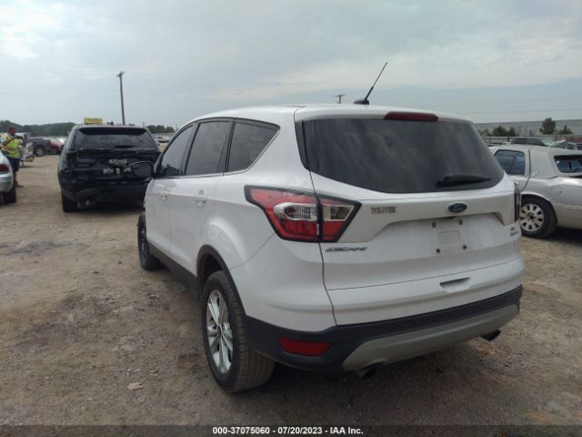 1FMCU0GD8HUC78512 Ford ESCAPE SE