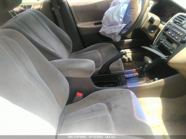 2000 HONDA ACCORD SDN SE VIN: 1HGCG5676YA074296