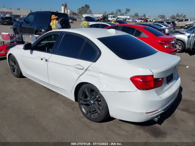 WBA3C1C5XEK105851 BMW 3 Series 328i