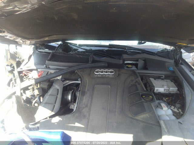 WA1LAAF74JD045760 Audi Q7 Premium Plus