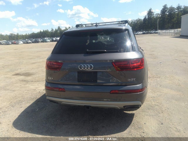 WA1LAAF74JD045760 Audi Q7 Premium Plus