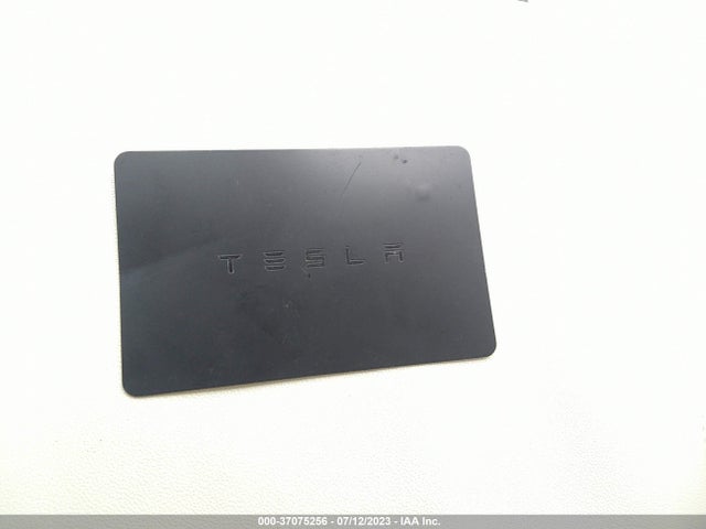 2020 Tesla 3, VIN: 5YJ3E1EB4LF639535