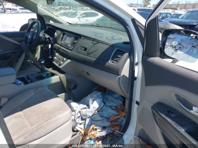 KNDMA5C12J6393028 KIA Sedona L