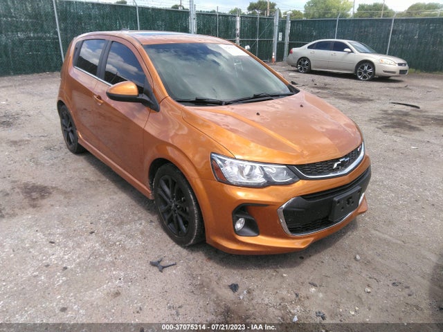 Chevrolet Sonic Premier 2018 1G1JE6SB9J4100009 Image 1