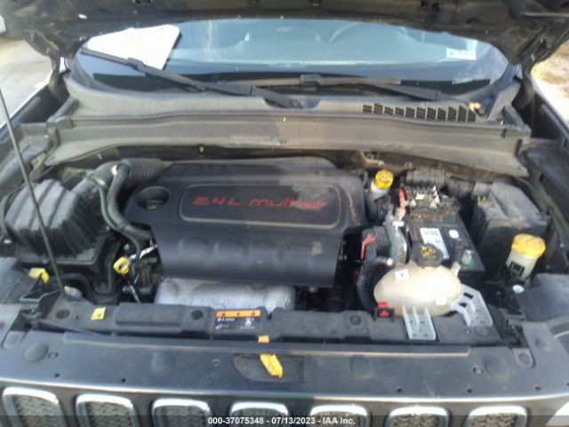 ZACCJABB9JPH21640 Jeep Renegade Latitude