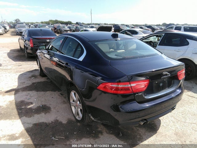 2018 JAGUAR XE SAJAK4FX2JCP24400 Photo 2