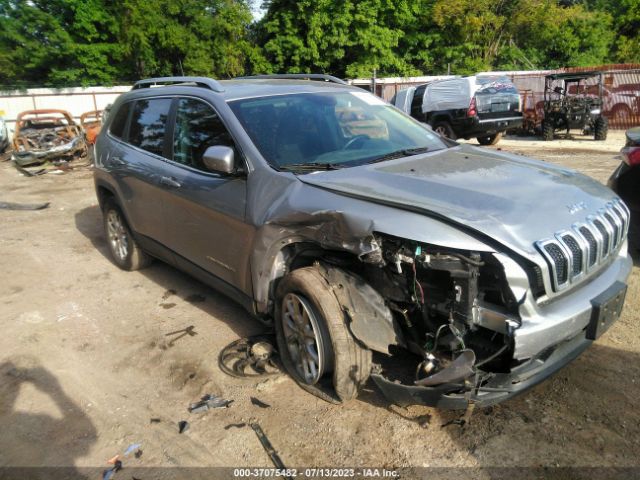 1C4PJLCB5HW593051 Jeep Cherokee Latitude