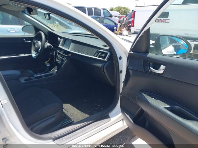5XXGT4L31KG285604 KIA Optima Lx
