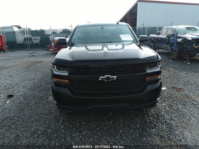 Chevrolet Silverado 1500 Custom 2018 1GCVKPEC7JZ262882 Image 12