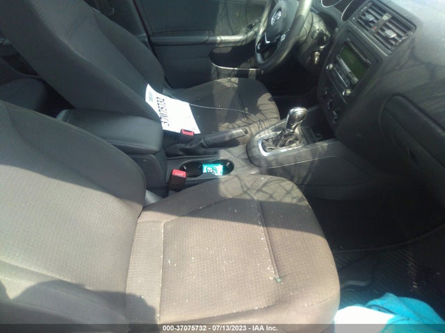 3VW2K7AJ4FM357719 Volkswagen Jetta Sedan 2.0l S