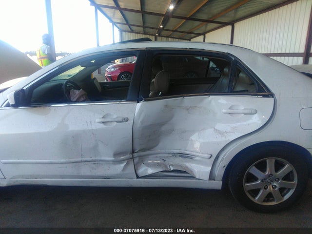 2005 HONDA ACCORD SDN EX-L V6 WITH NAVI VIN: 1HGCM66845A039551