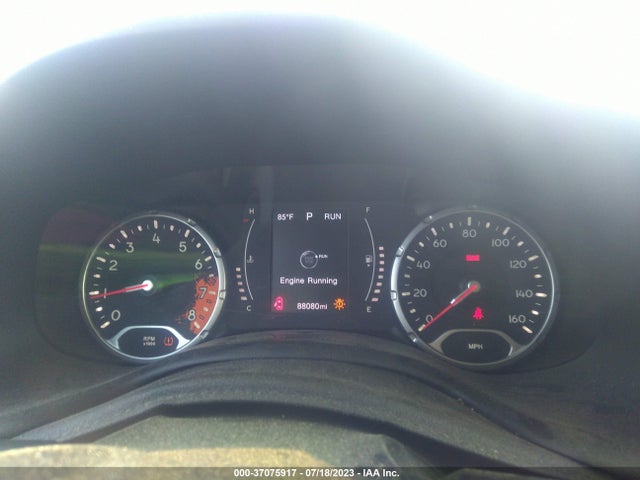 ZACCJBBT1FPB83652 Jeep Renegade Latitude