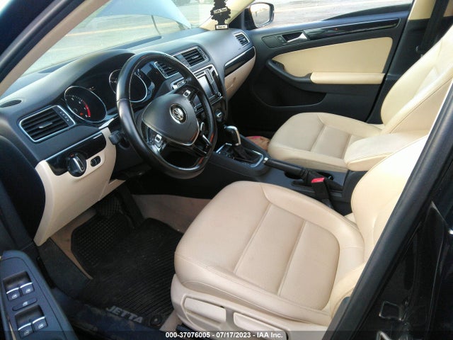 3VWL17AJ5GM275670 Volkswagen Jetta Sedan 1.8t Sel