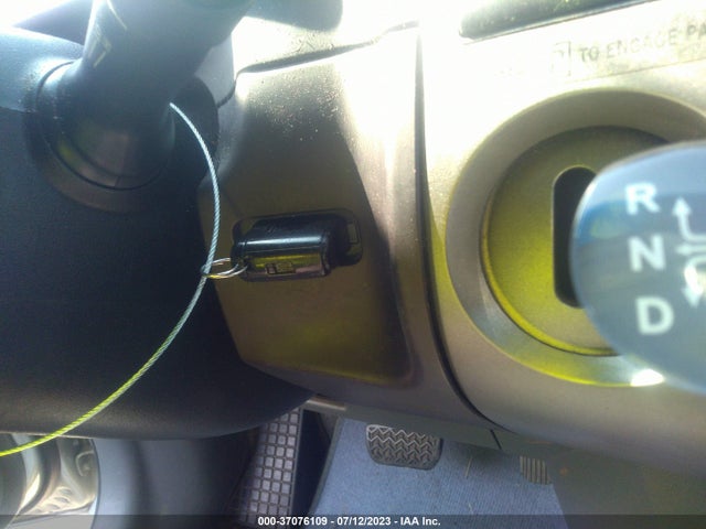 2005 TOYOTA PRIUS VIN: JTDKB20U453097128