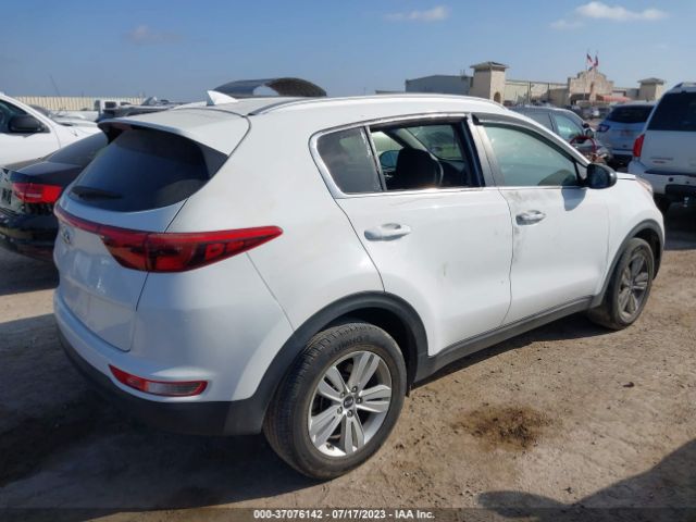 KNDPMCAC1H7114833 KIA Sportage Lx