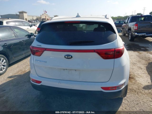 KNDPMCAC1H7114833 KIA Sportage Lx