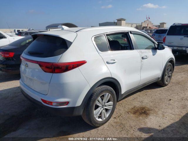 KNDPMCAC1H7114833 KIA Sportage Lx