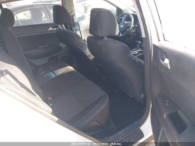KNDPMCAC1H7114833 KIA Sportage Lx