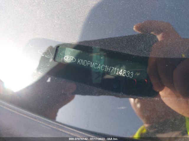 KNDPMCAC1H7114833 KIA Sportage Lx