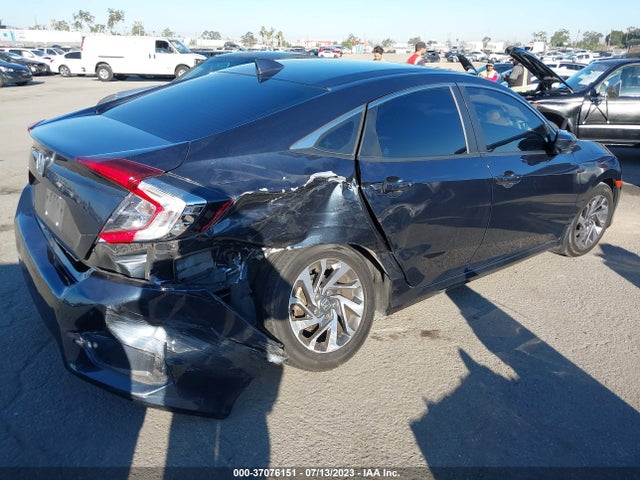 Honda Civic Sedan Ex 2018 2HGFC2F77JH520101 Image 10