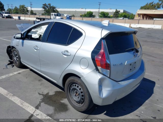 JTDKDTB30G1122559 Toyota Prius C One
