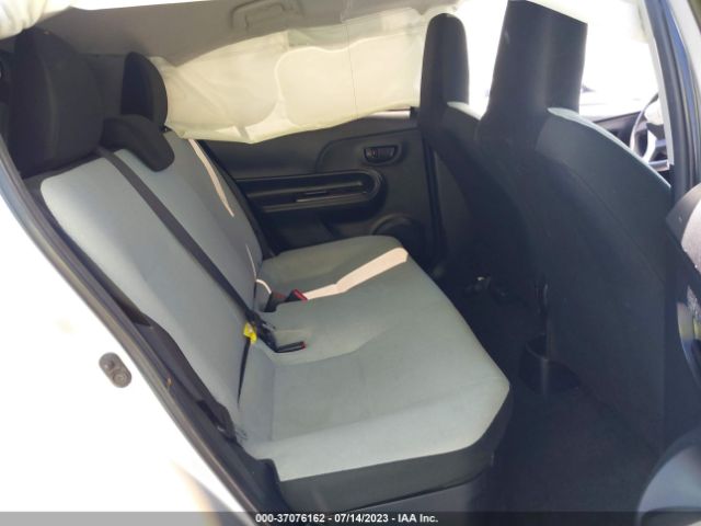 JTDKDTB30G1122559 Toyota Prius C One