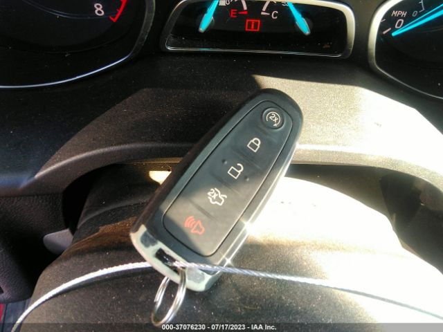 1FMCU9J90HUD04657 Ford Escape Titanium