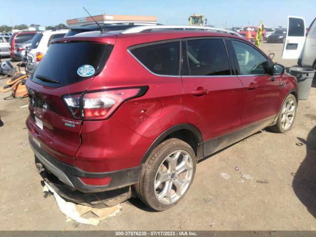1FMCU9J90HUD04657 Ford Escape Titanium