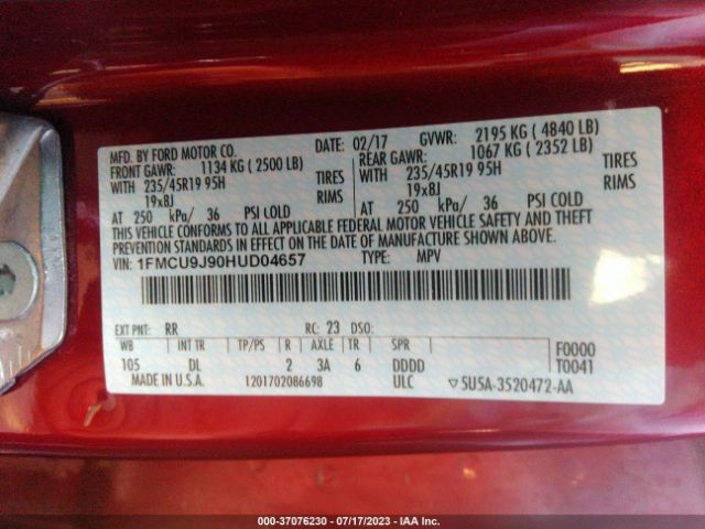 1FMCU9J90HUD04657 Ford Escape Titanium