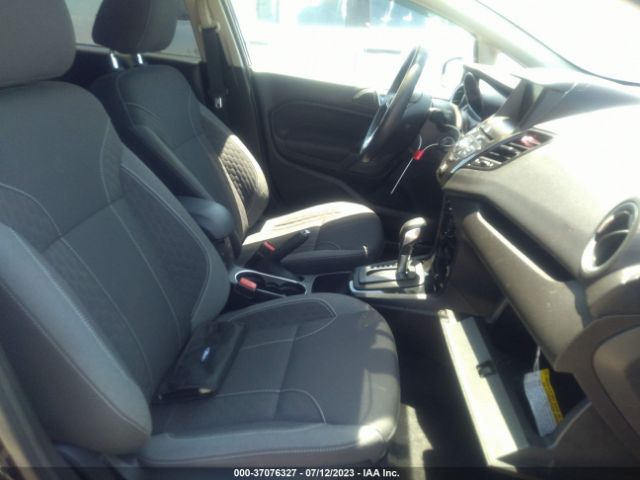 3FADP4EJ5FM105165 Ford FIESTA SE