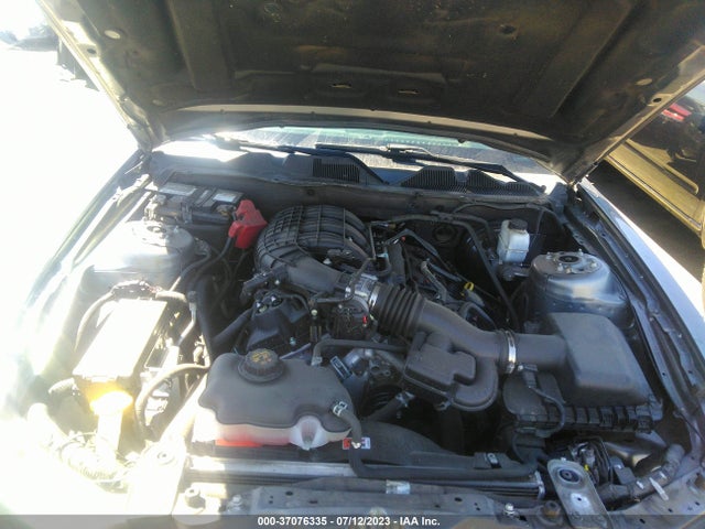 Ford Mustang V6 2014 1ZVBP8AM4E5226893 Image 17
