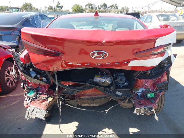 Hyundai ELANTRA SEL 2019 5NPD84LF9KH484810 Image 16