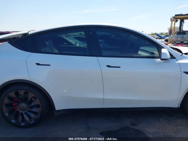 5YJYGDEF2MF266422 Tesla Model Y Performance