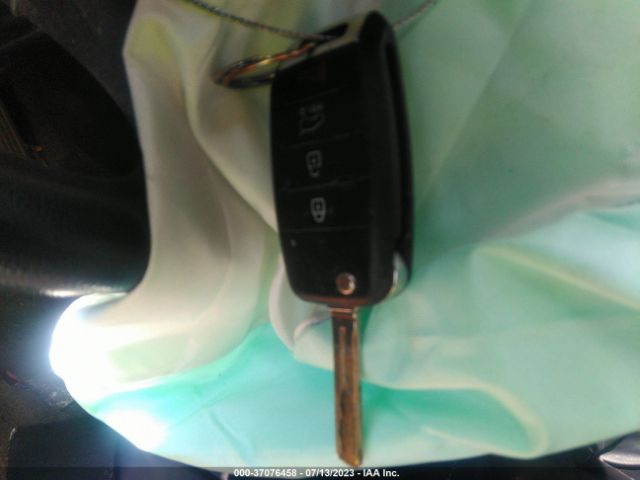 KNDPBCAC2E7667122 KIA Sportage Lx