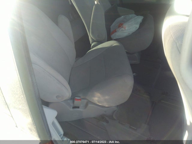 Toyota Sienna L 2018 5TDZZ3DC5JS946449 Image 14