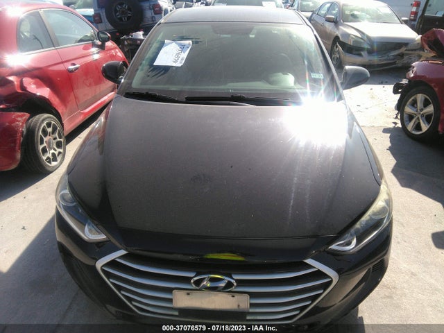 2018 HYUNDAI ELANTRA SE VIN: 5NPD74LF2JH274373