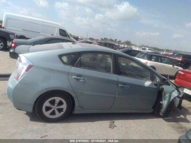 Toyota Prius Four 2015 JTDKN3DU2F1947052 Image 5