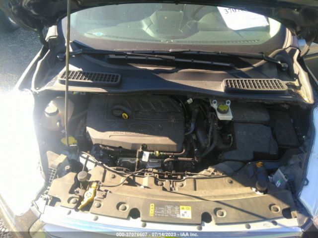 1FMCU9HD3JUA57201 Ford ESCAPE SEL