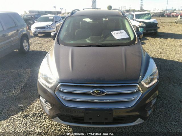 1FMCU9HD3JUA57201 Ford ESCAPE SEL