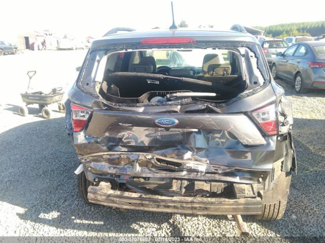 1FMCU9HD3JUA57201 Ford ESCAPE SEL