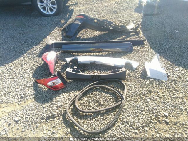 1FMCU9HD3JUA57201 Ford ESCAPE SEL